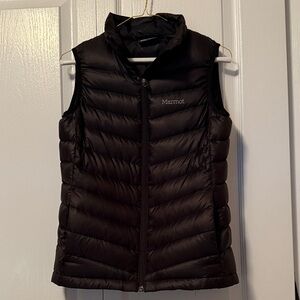 Marmot Women's Dark Puffer Vest